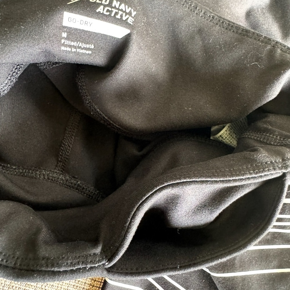 Old Navy Black Striped Women's Leggings - Picture 5 of 6